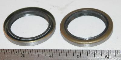 Seal for LD Sealed bearing Hubs, fits International